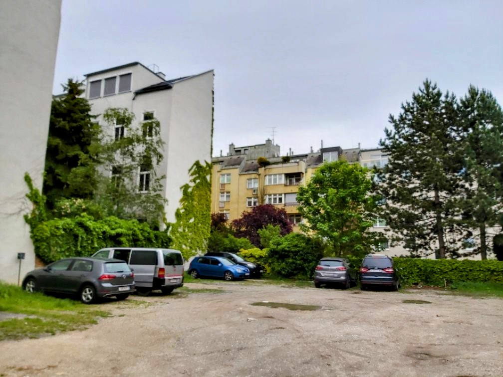 Unbebautes Grundstück